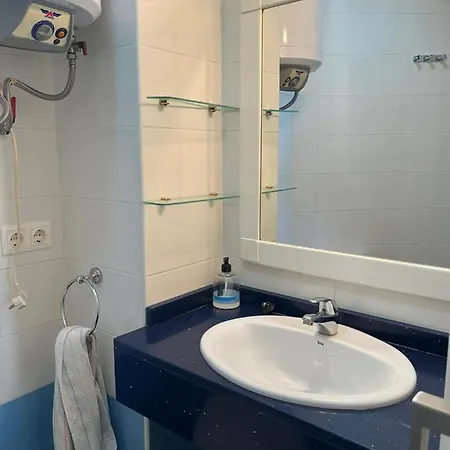Bonito Estudio Frente Al Mar Con Piscina Apartmán