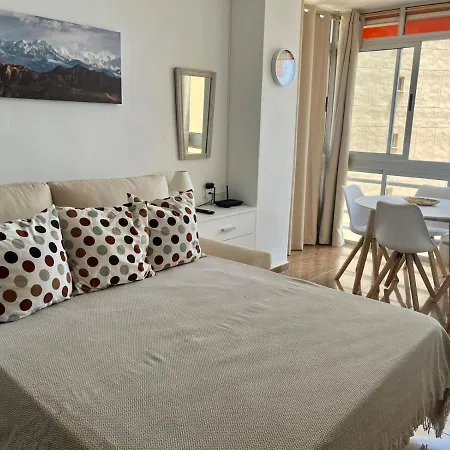 Bonito Estudio Frente Al Mar Con Piscina Apartmán
